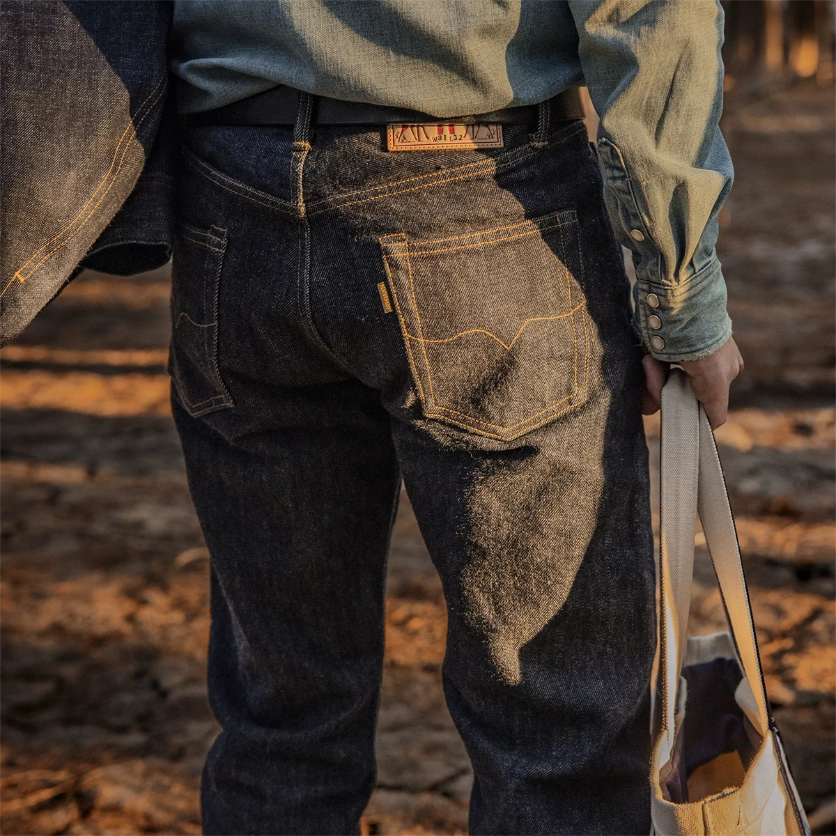 Red Tornado NOIR 21oz Selvedge - Levis Jeans 501 reseña y precio
